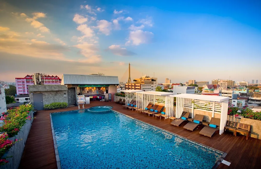 Nouvo City Hotel-1
